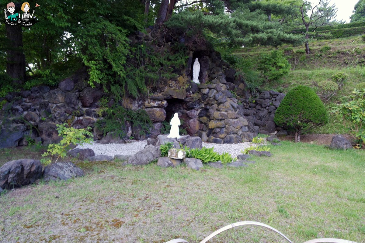 女子修道院 女子修道院