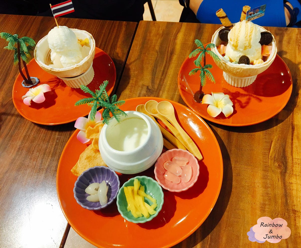【不專業食記】台北大同|中山站|IG常客南洋風情椰兄弟,泰式 【不專業食記】台北大同|中山站|IG常客南洋風情椰兄弟,泰式