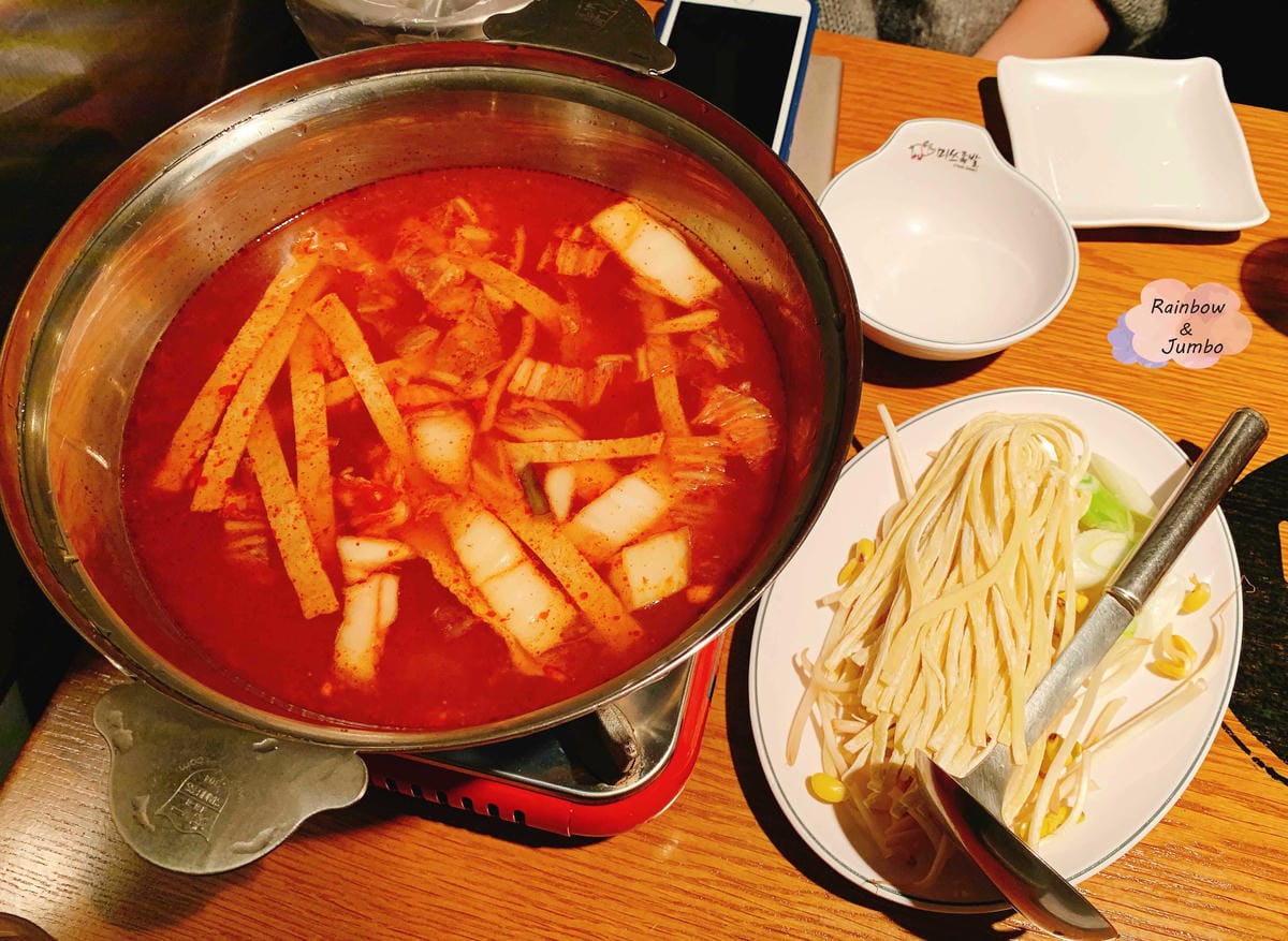 2019 Jumbo韓國首爾冬季自由行｜弘大美食推薦豬腳小姐