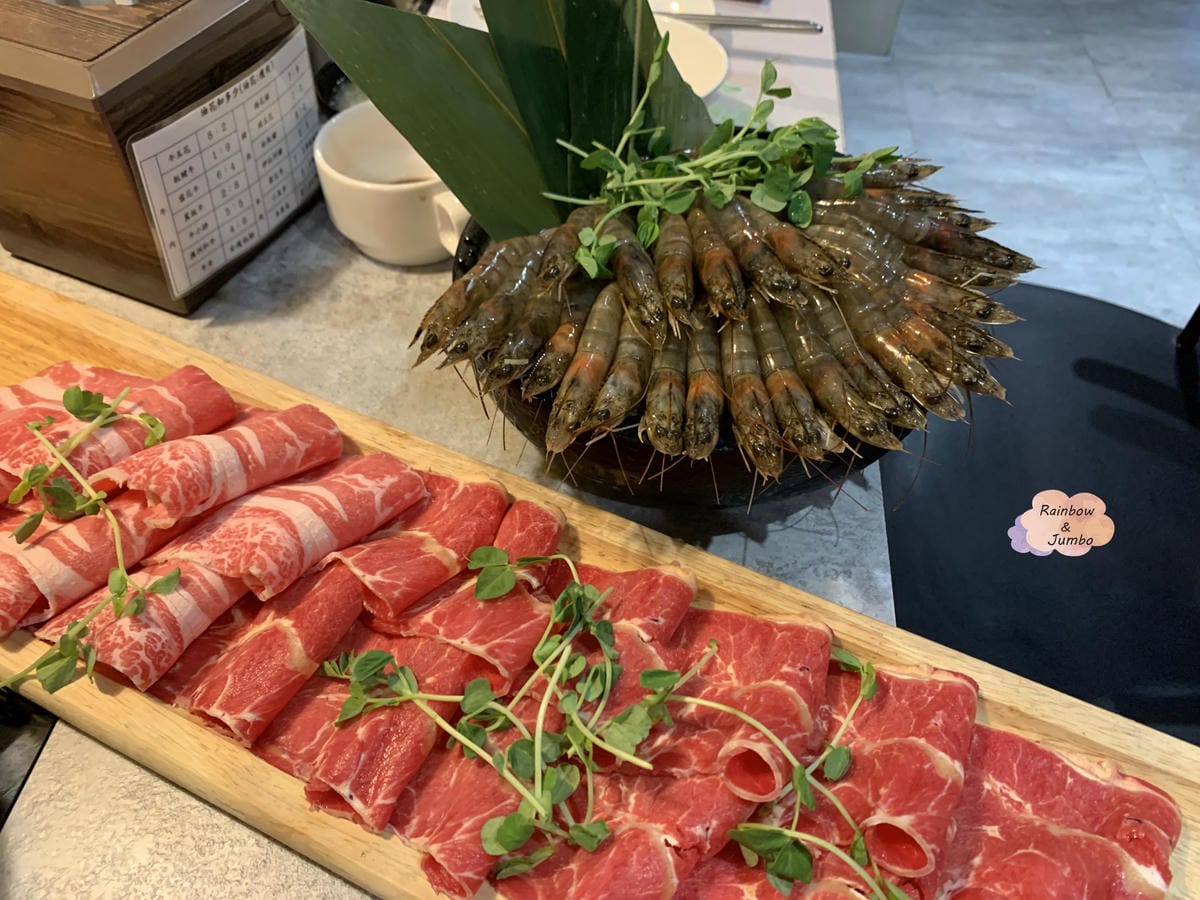 【不專業食記】台北中山|天棧鍋物澎派海陸雙拼,推薦壽星來體驗 【不專業食記】台北中山|天棧鍋物澎派海陸雙拼,推薦壽星來體驗