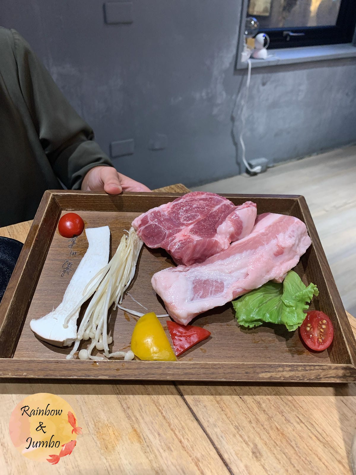 【不專業食記】台北大安|料韓男|韓國熟成烤五花肉,道地韓國料 【不專業食記】台北大安|料韓男|韓國熟成烤五花肉,道地韓國料