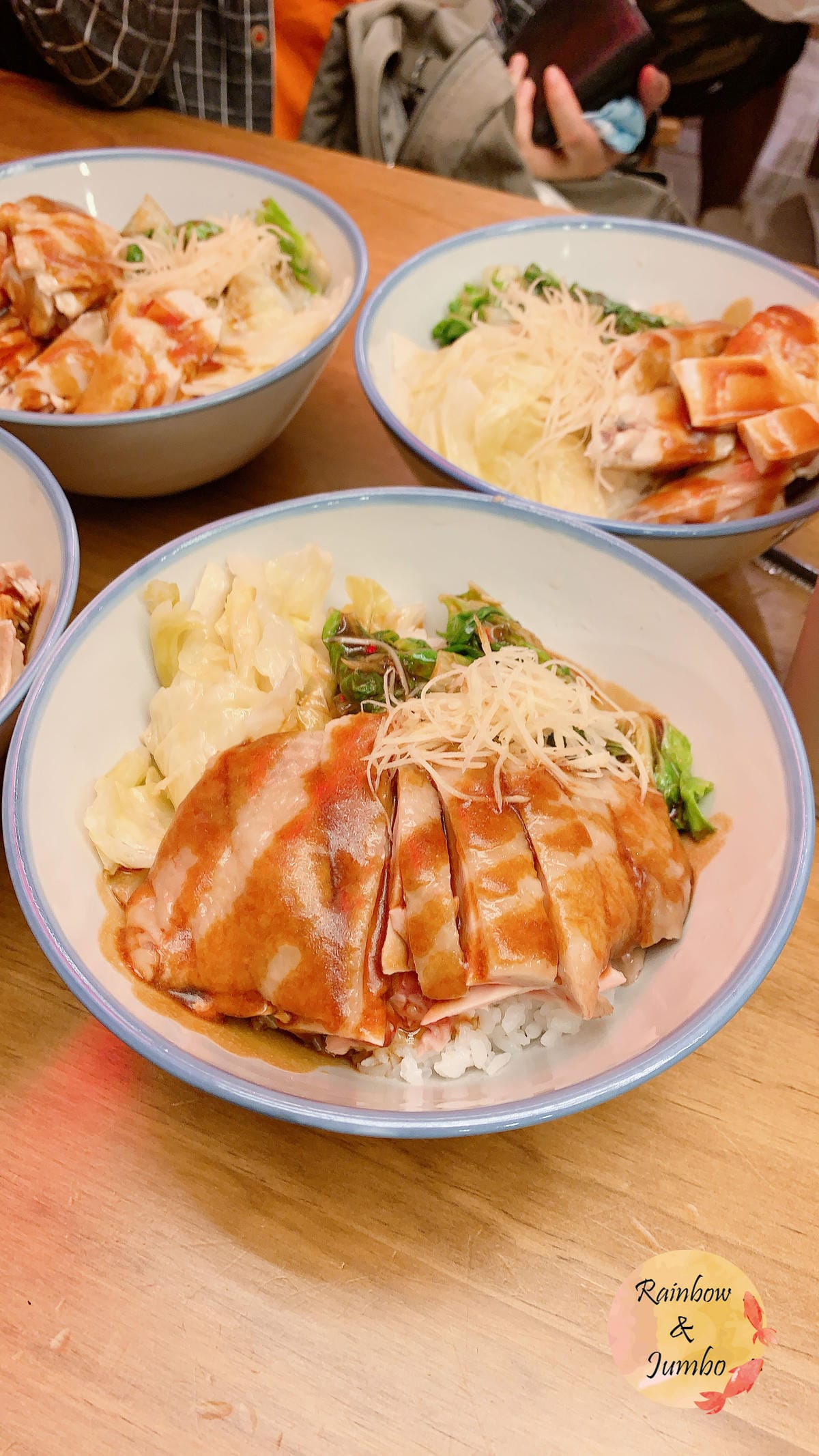 【不專業食記】台北信義|春桂雞肉,超夯台式雞肉飯以及阿嬤的銷 【不專業食記】台北信義|春桂雞肉,超夯台式雞肉飯以及阿嬤的銷