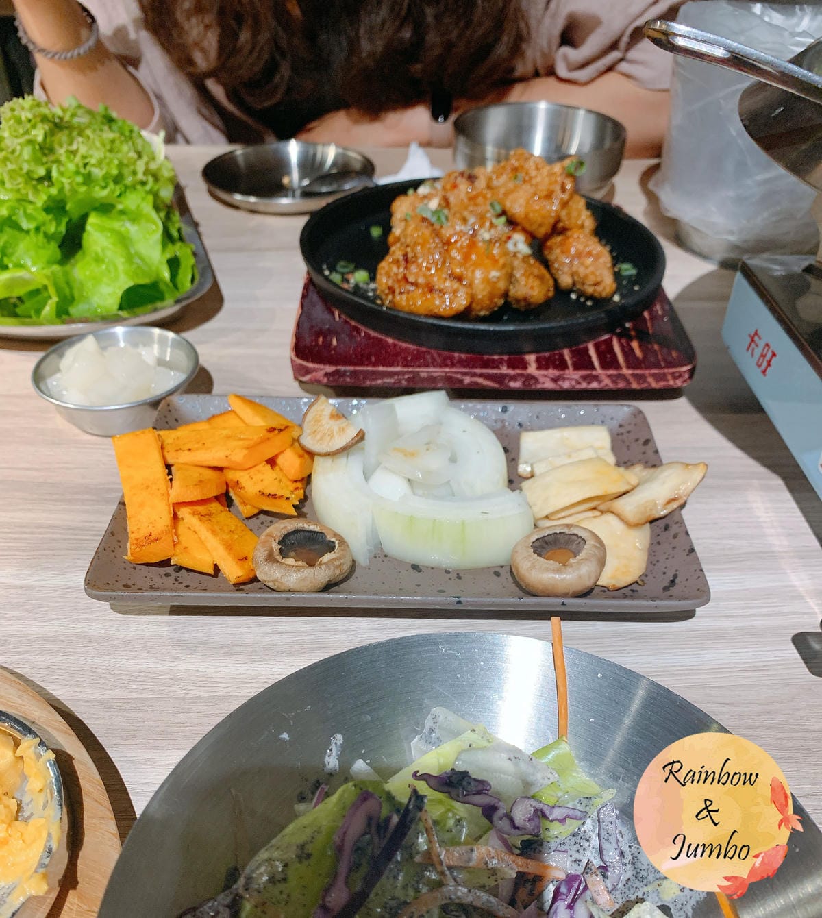 【不專業食記】台北大安|《燒酒烤烤豬》韓式燒烤餐廳,貼心全程 【不專業食記】台北大安|《燒酒烤烤豬》韓式燒烤餐廳,貼心全程