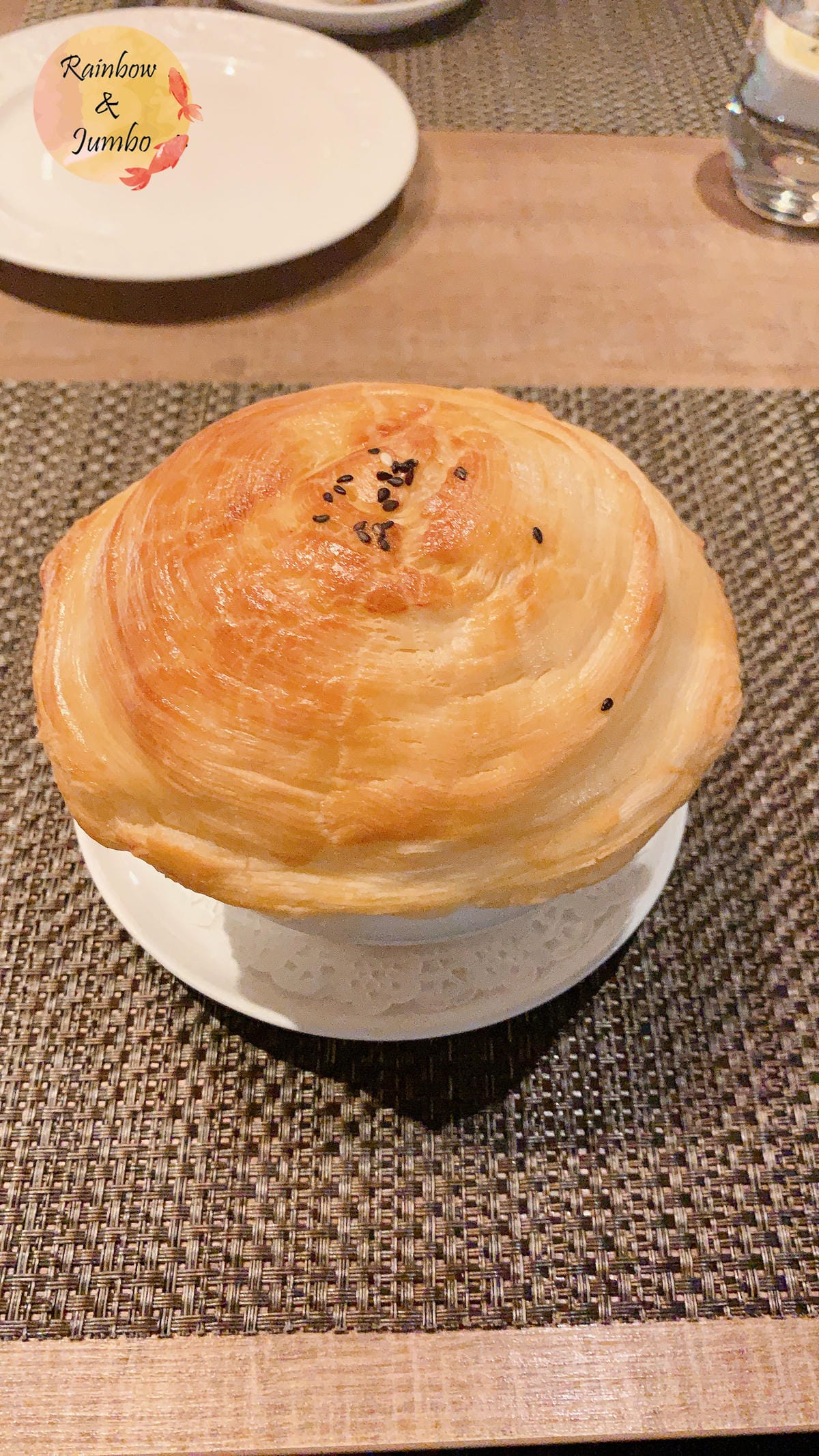 【不專業食記】台北信義|艾朋牛排餐酒館 A POINT 配上 【不專業食記】台北信義|艾朋牛排餐酒館 A POINT 配上