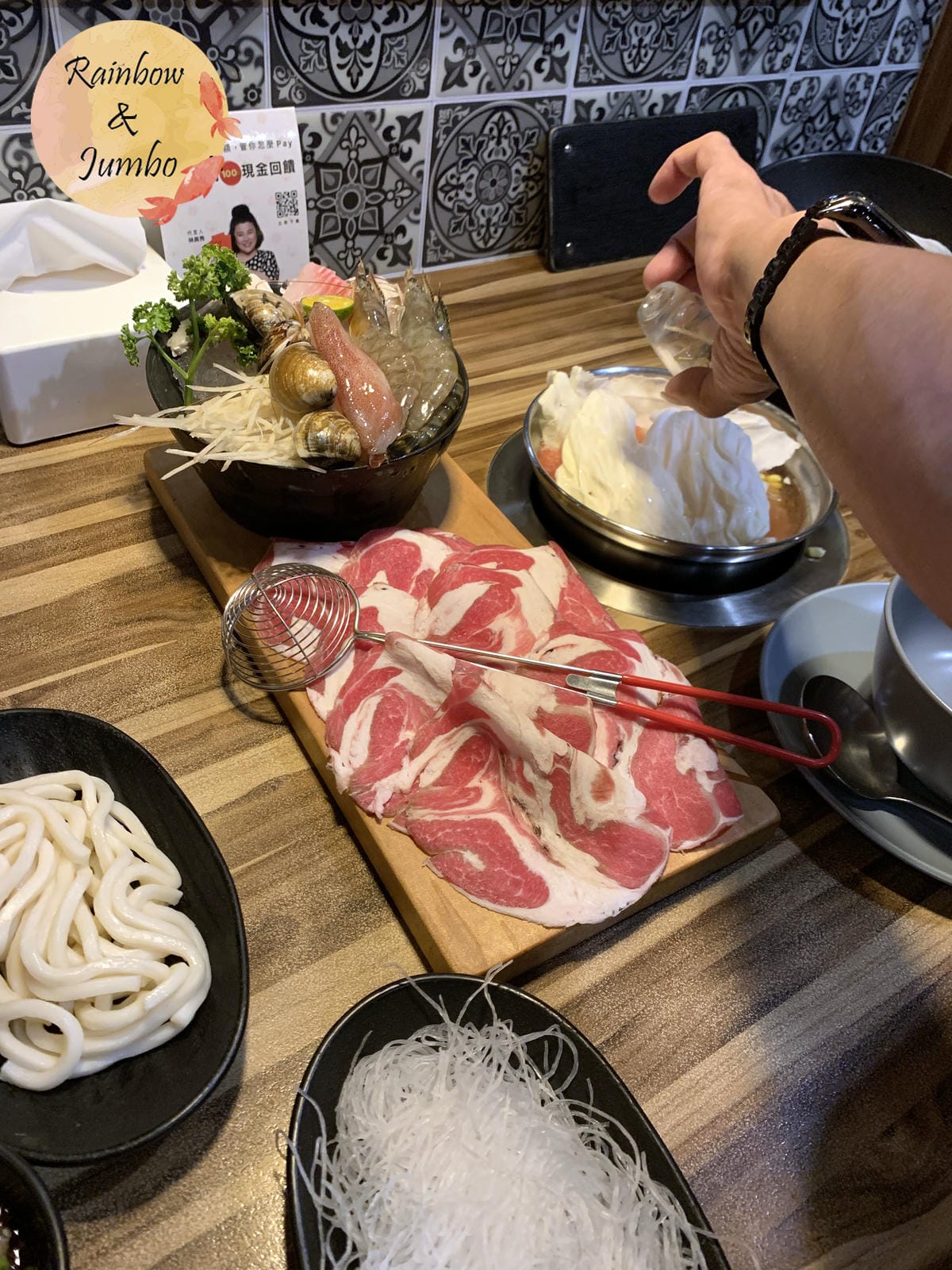 【不專業食記】新北中和|大豚涮涮屋CP值超高,份量超大,一位 【不專業食記】新北中和|大豚涮涮屋CP值超高,份量超大,一位