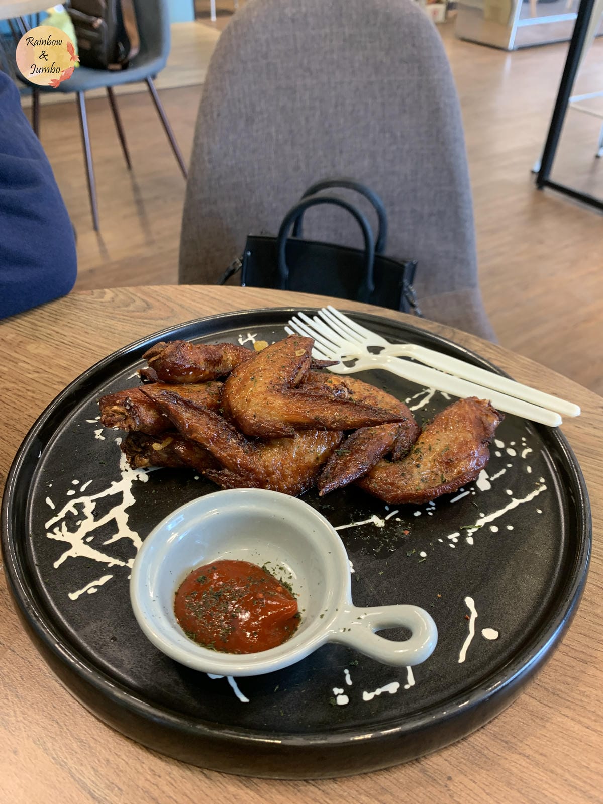 【不專業食記】台南安平|吹吹風精品咖啡館(亞果安平店)來看看 【不專業食記】台南安平|吹吹風精品咖啡館(亞果安平店)來看看
