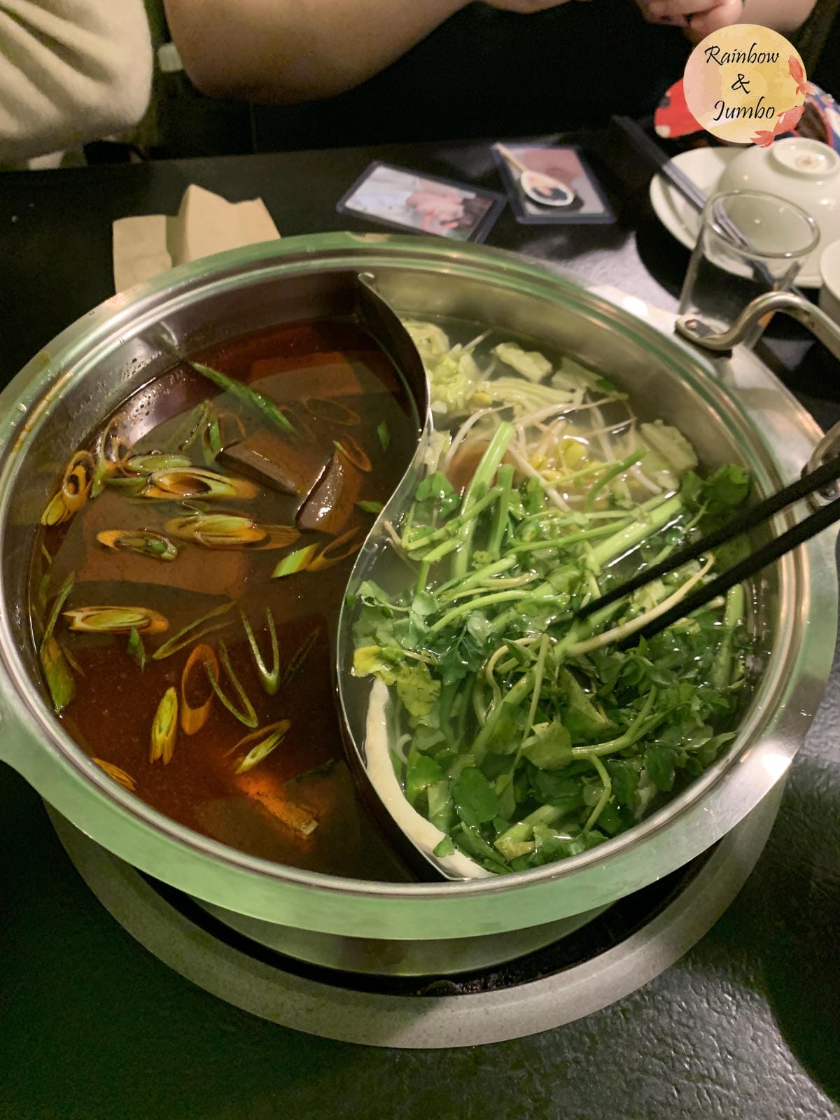 【不專業食記】台北中山|香港私宅打邊爐火鍋餐廳,隱身公寓的復 【不專業食記】台北中山|香港私宅打邊爐火鍋餐廳,隱身公寓的復