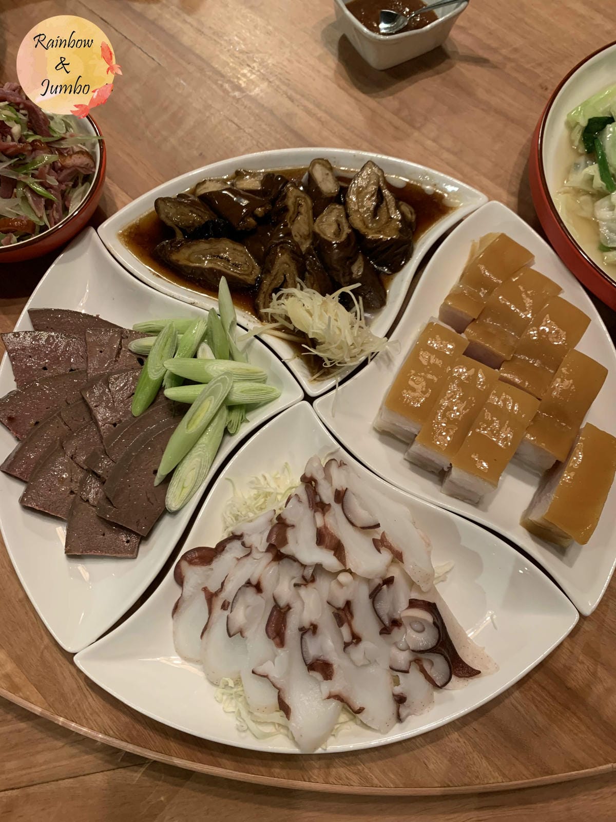 【不專業食記】台北信義|真心台菜X香茅廚泰式餐廳,台泰美食合 【不專業食記】台北信義|真心台菜X香茅廚泰式餐廳,台泰美食合