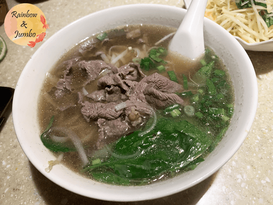 【不專業食記】台北信義|武鼎越豐越南麵食館,永吉路平價越南美 【不專業食記】台北信義|武鼎越豐越南麵食館,永吉路平價越南美