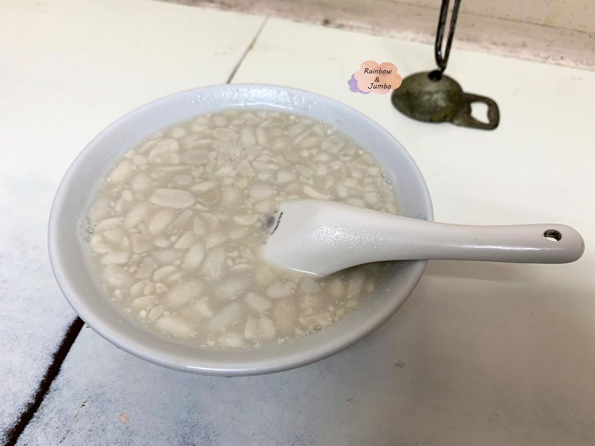 【不專業食記】台北北投|早起吃早餐~「石牌無名手工蛋餅」與花 【不專業食記】台北北投|早起吃早餐~「石牌無名手工蛋餅」與花