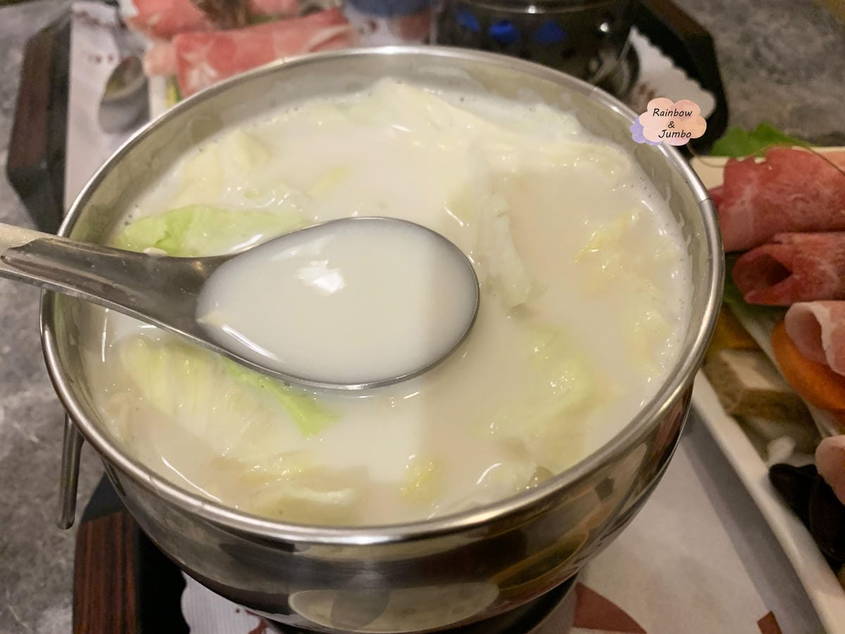 【不專業食記】花蓮|花蓮優俐咖啡館~住宅區內的超香濃純牛奶鍋 【不專業食記】花蓮|花蓮優俐咖啡館~住宅區內的超香濃純牛奶鍋