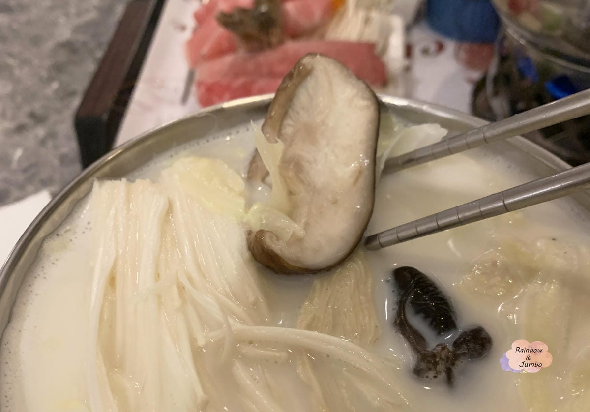 【不專業食記】花蓮|花蓮優俐咖啡館~住宅區內的超香濃純牛奶鍋 【不專業食記】花蓮|花蓮優俐咖啡館~住宅區內的超香濃純牛奶鍋