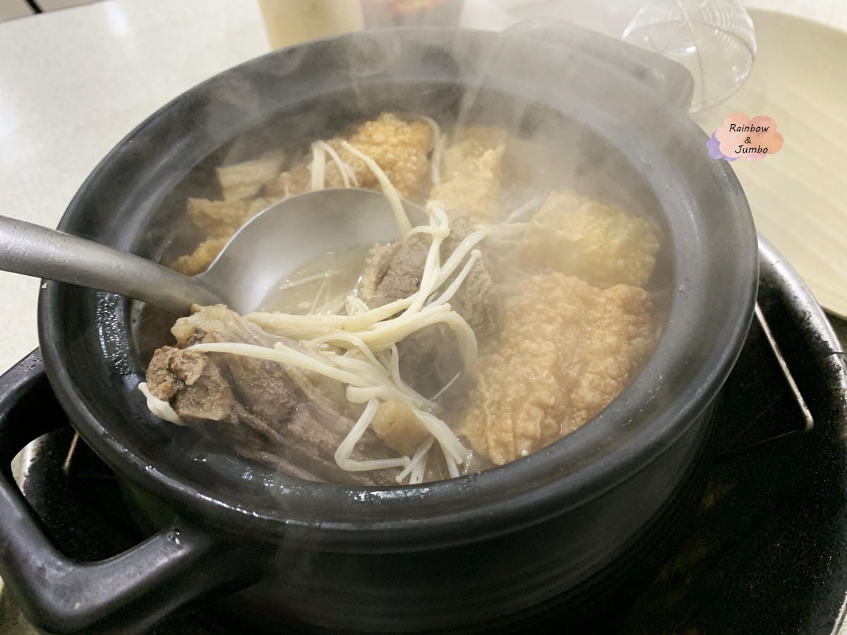 【不專業食記】台北大同|大頭鴨薑母鴨~雙連捷運站附近平價的冬 【不專業食記】台北大同|大頭鴨薑母鴨~雙連捷運站附近平價的冬