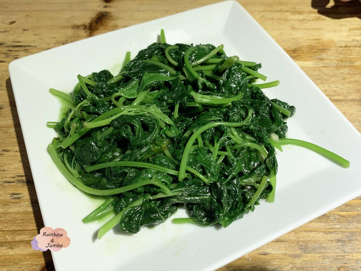 【不專業食記】花蓮食記|日本老建築的一碗小羊肉,清燉、紅燒各 【不專業食記】花蓮食記|日本老建築的一碗小羊肉,清燉、紅燒各