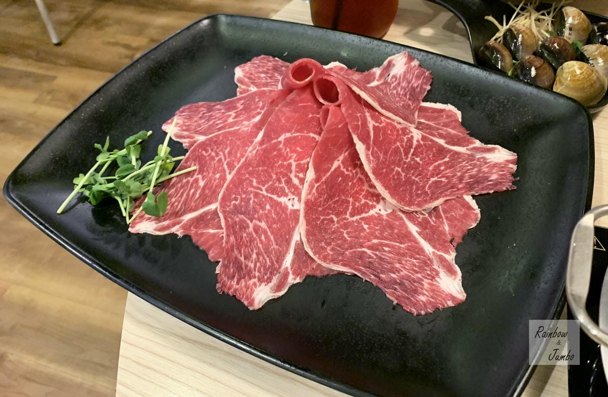 【不專業食記】台北士林|牛棒碗安GOBO精緻鍋物~激推自熬的 【不專業食記】台北士林|牛棒碗安GOBO精緻鍋物~激推自熬的