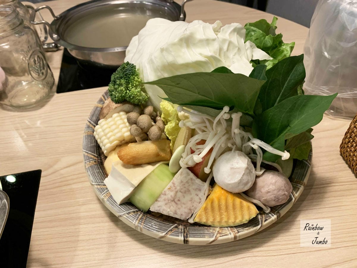 【不專業食記】台北士林|牛棒碗安GOBO精緻鍋物~激推自熬的 【不專業食記】台北士林|牛棒碗安GOBO精緻鍋物~激推自熬的