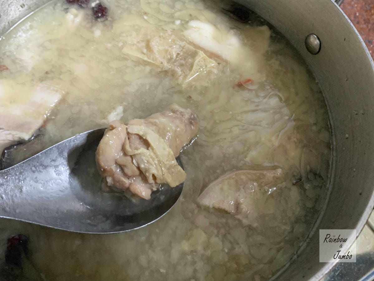 【不專業食記】宅配開箱|老媽家|胡椒豬肚雞+香辣沙鍋菜,一次 【不專業食記】宅配開箱|老媽家|胡椒豬肚雞+香辣沙鍋菜,一次