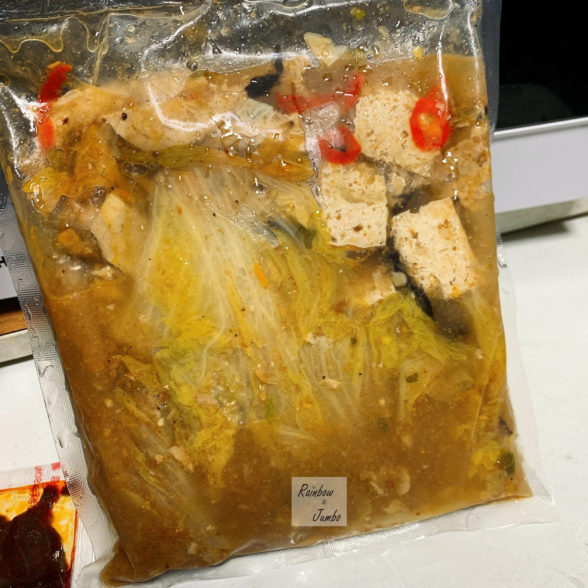 【不專業食記】宅配開箱|老媽家|胡椒豬肚雞+香辣沙鍋菜,一次 【不專業食記】宅配開箱|老媽家|胡椒豬肚雞+香辣沙鍋菜,一次