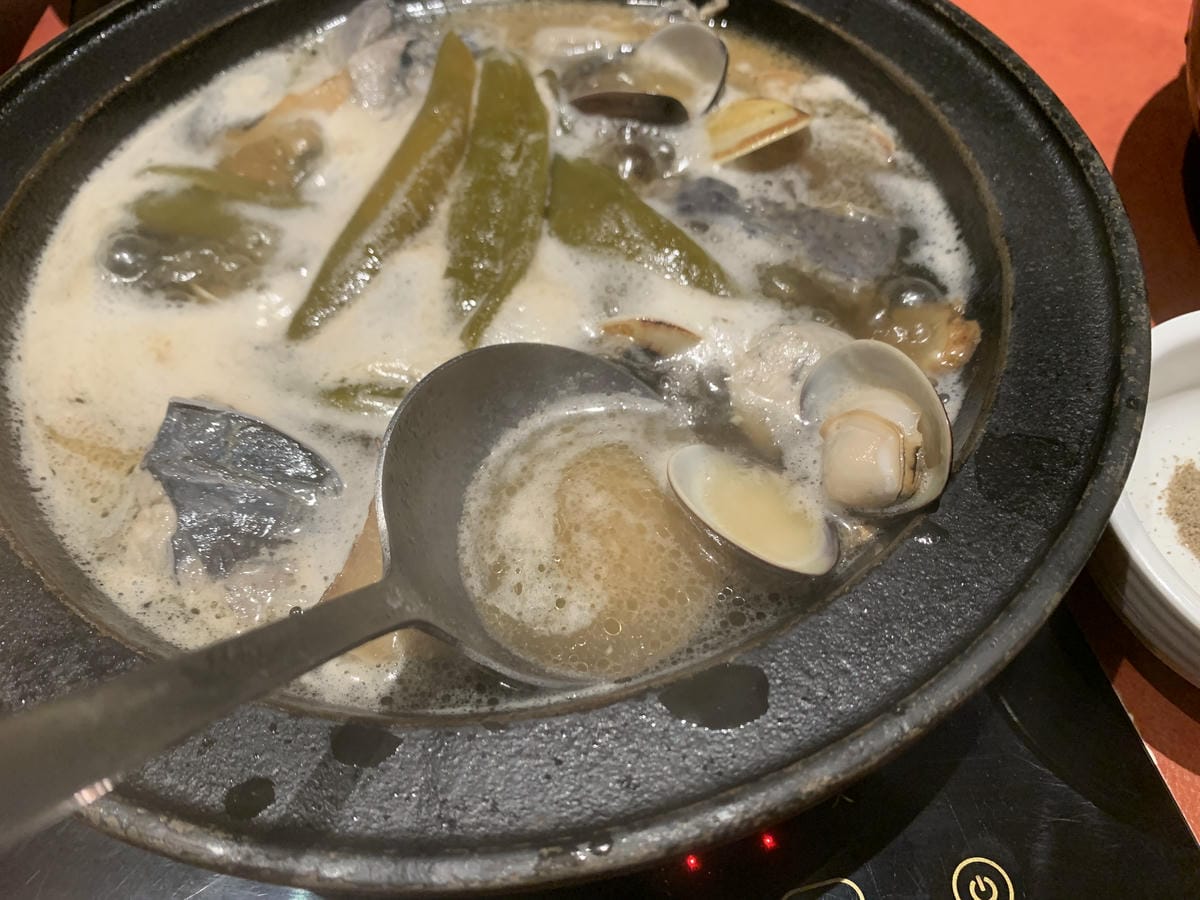 【不專業食記】台北松山|台中熱門火鍋店~萬客什鍋(八德店), 【不專業食記】台北松山|台中熱門火鍋店~萬客什鍋(八德店),