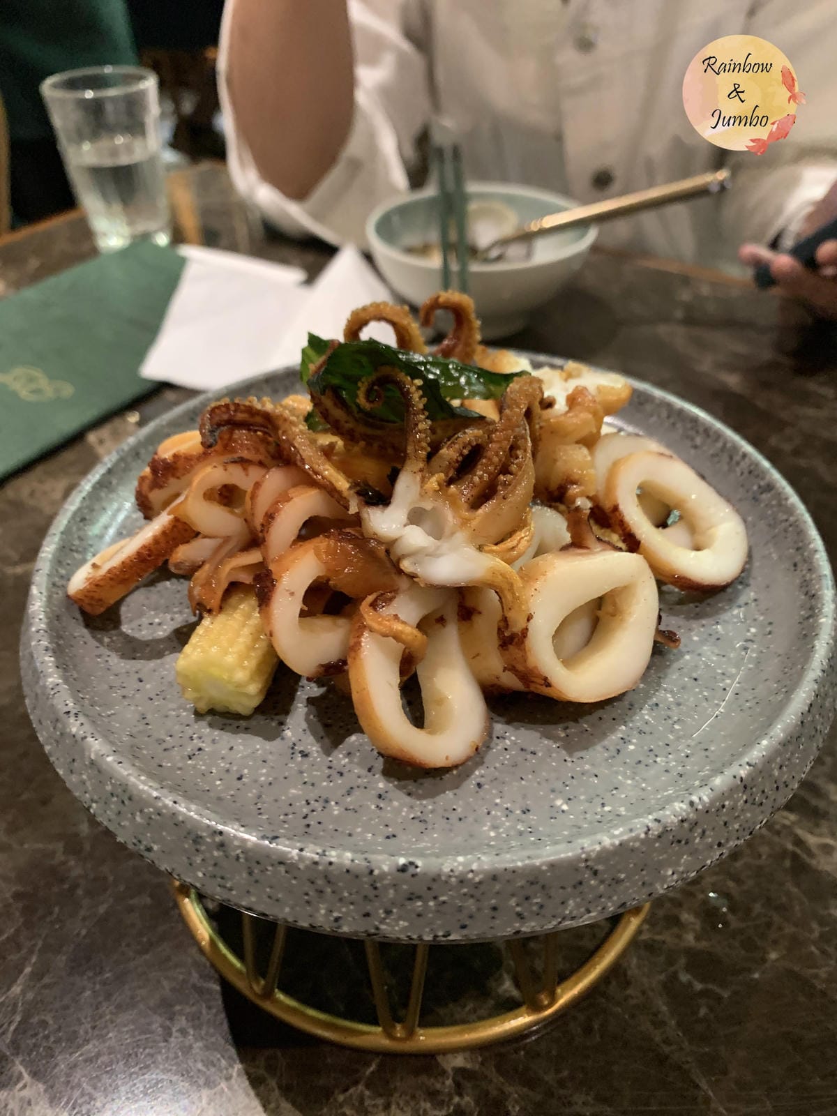 【不專業食記】台北信義｜心潮飯店信義微風店，復古台式餐酒館｜