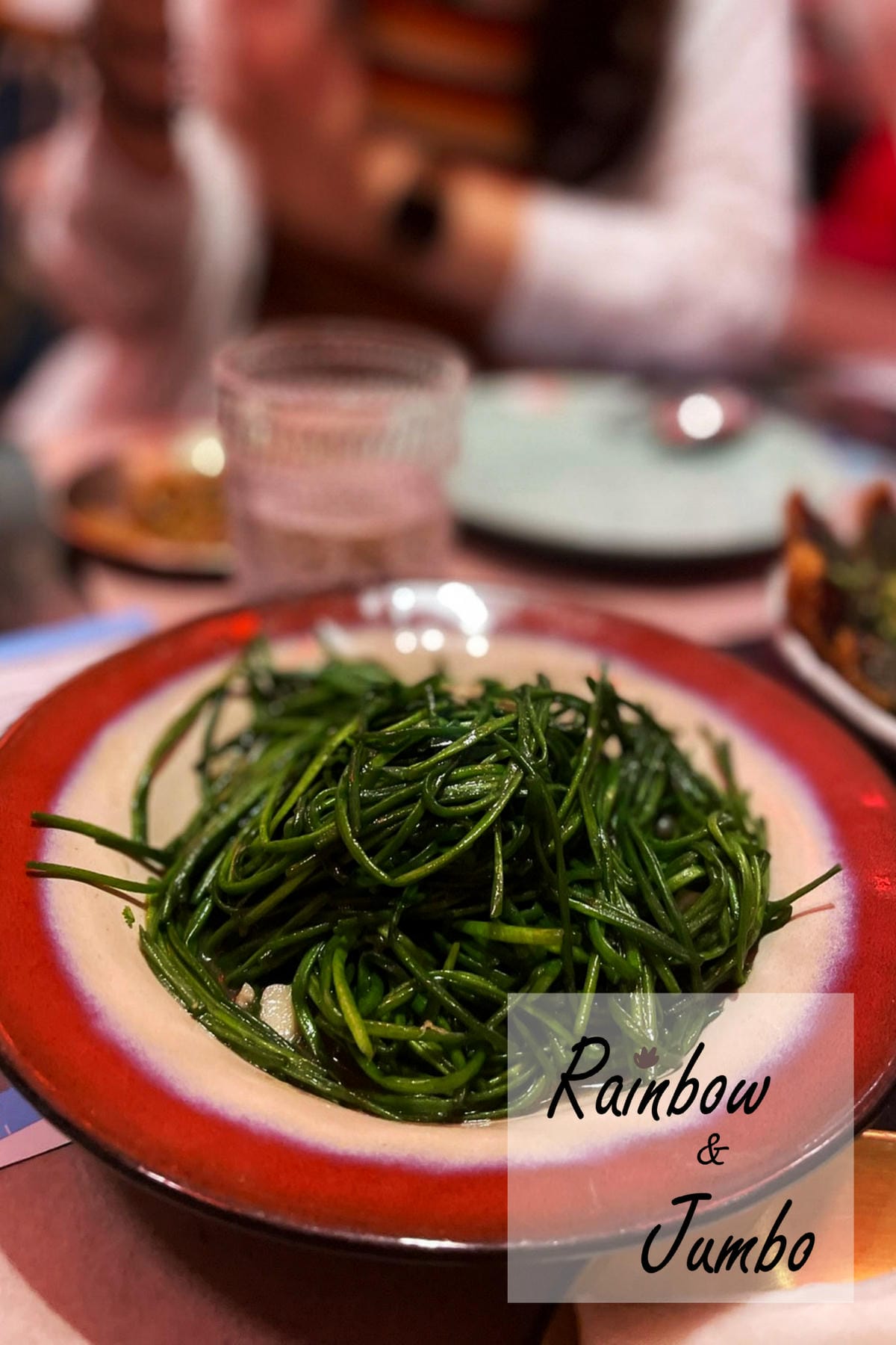 【不專業食記】台南東區|Nest de 后院泰式餐廳,去不了 【不專業食記】台南東區|Nest de 后院泰式餐廳,去不了