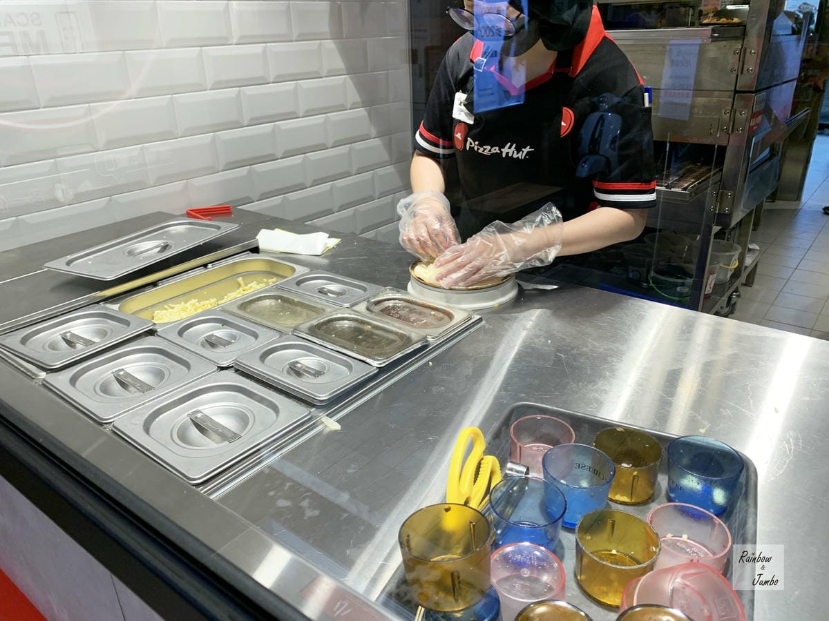 【不專業食記】台北中正|Hot燒站(台北信陽店)個人比薩餐點 【不專業食記】台北中正|Hot燒站(台北信陽店)個人比薩餐點