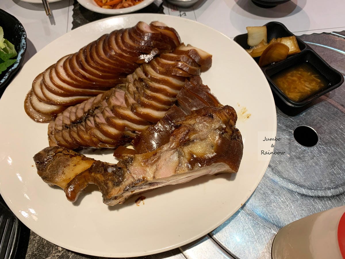 【不專業食記】台北松山|韓食堂二訪,台北也能吃到韓國豬腳|台 【不專業食記】台北松山|韓食堂二訪,台北也能吃到韓國豬腳|台