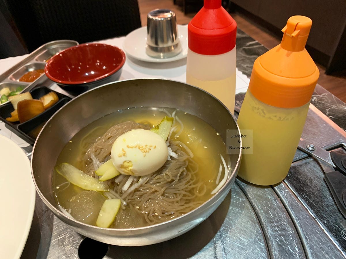【不專業食記】台北松山|韓食堂二訪,台北也能吃到韓國豬腳|台 【不專業食記】台北松山|韓食堂二訪,台北也能吃到韓國豬腳|台