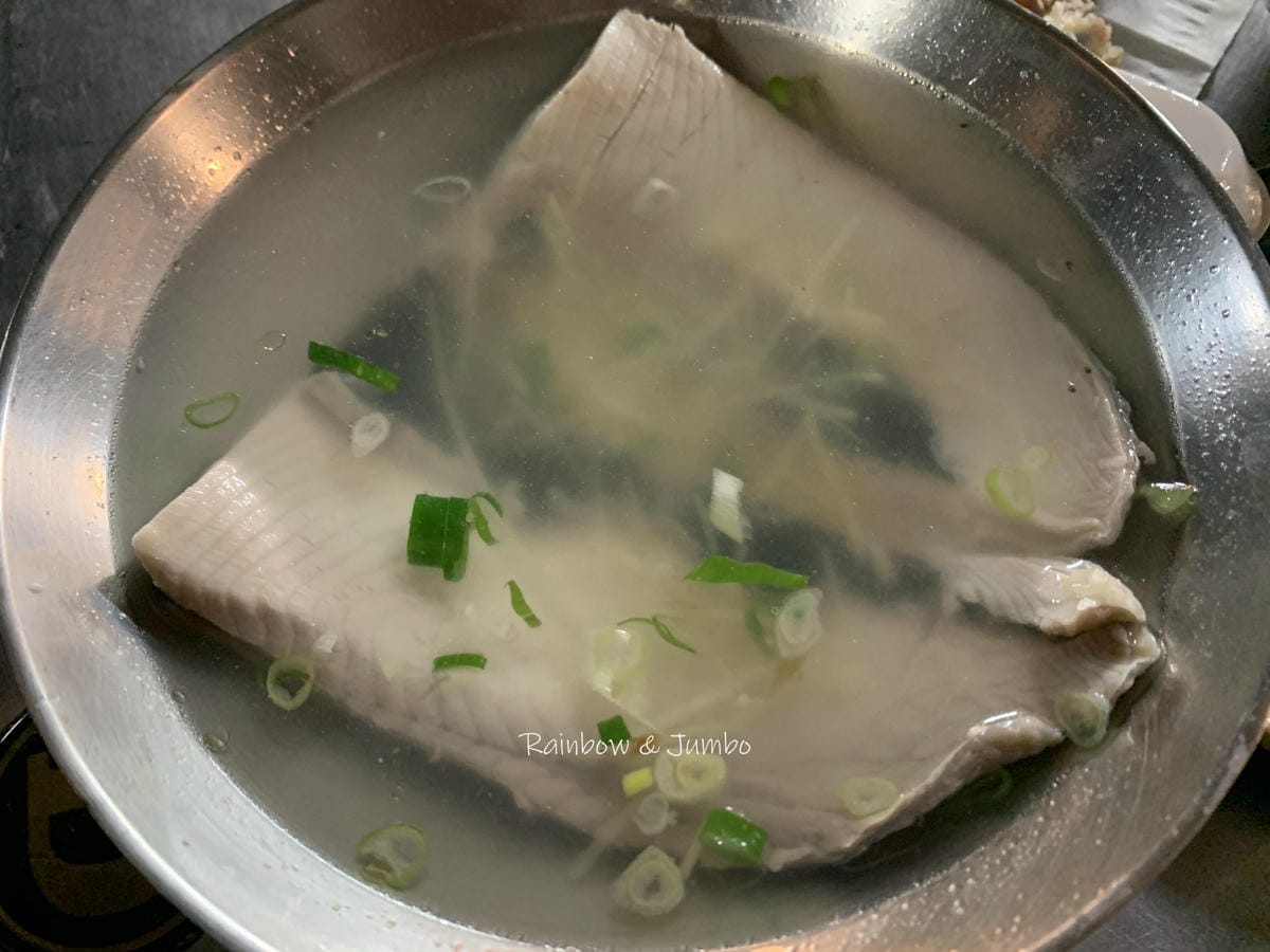 【不專業食記】台北大安|師大附近的厲害宵夜~龍泉深海鮮魚湯| 【不專業食記】台北大安|師大附近的厲害宵夜~龍泉深海鮮魚湯|