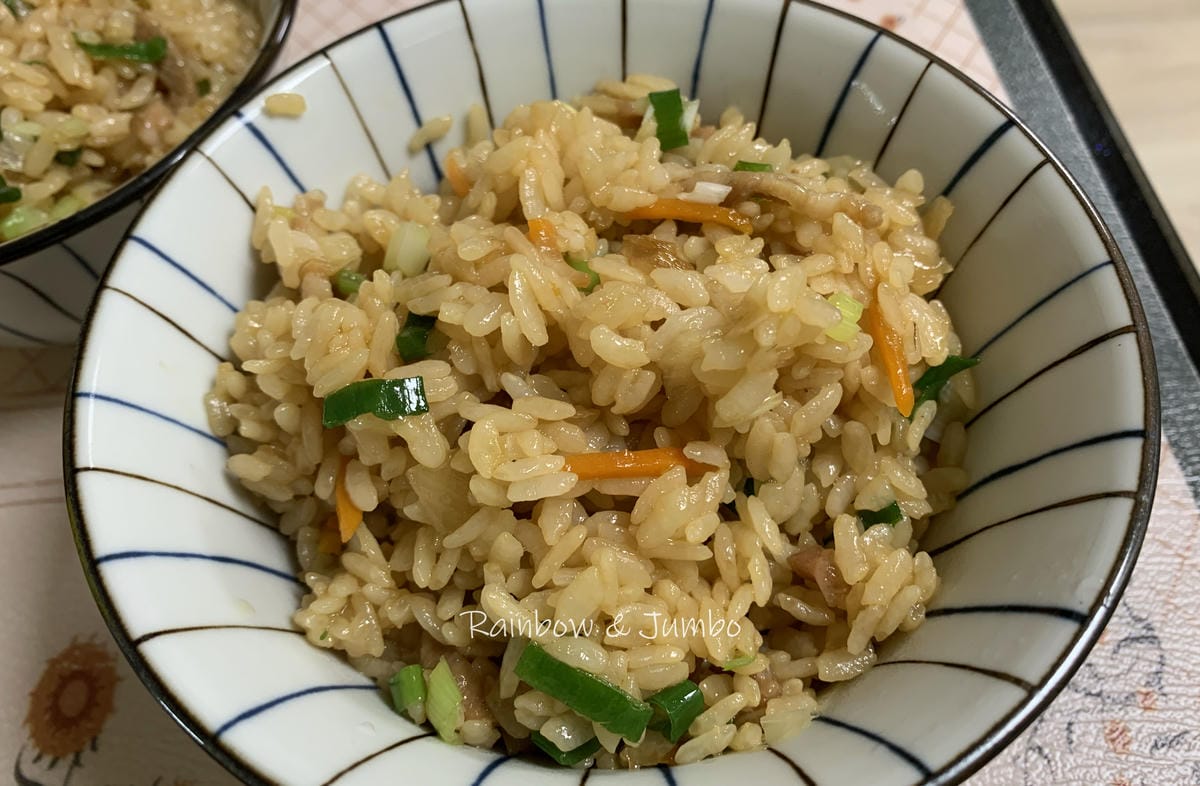 【不專業食記】超商開箱|全家Fami煮煮開箱|肉絲炒飯|懶人 【不專業食記】超商開箱|全家Fami煮煮開箱|肉絲炒飯|懶人