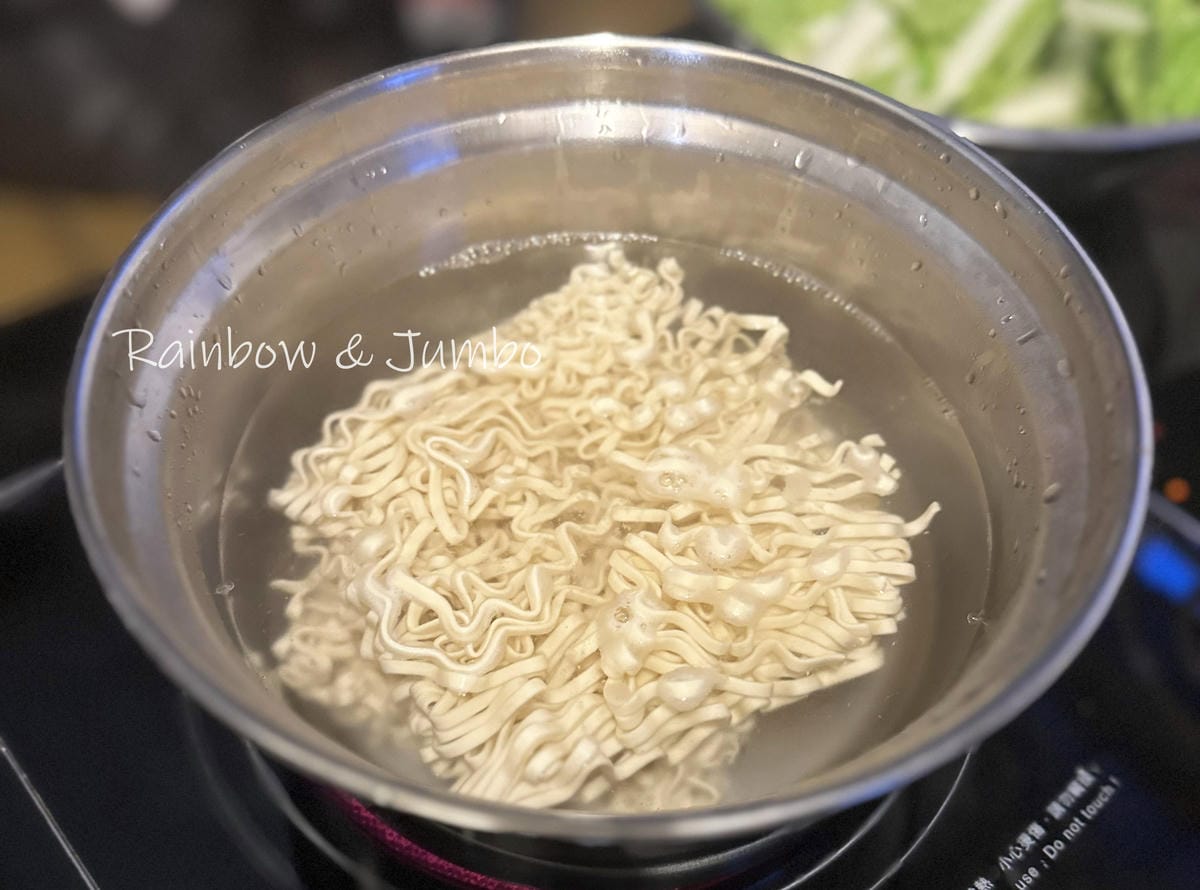 【不專業食記】誠品開箱|誠品行旅炙燒和牛頰牛肉麵|自己在家也 【不專業食記】誠品開箱|誠品行旅炙燒和牛頰牛肉麵|自己在家也