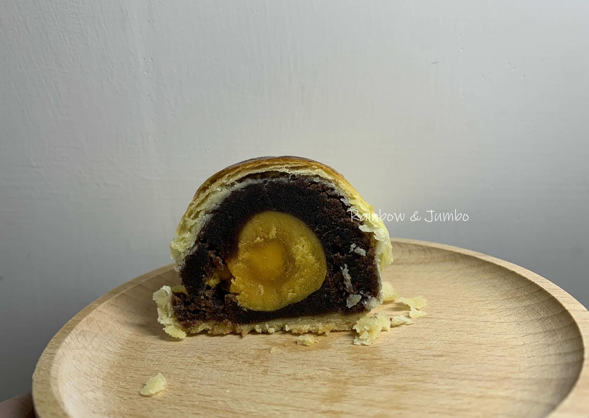 【不專業食記】(二更)禮盒開箱|香格禮坊|台中知名蛋黃酥的家 【不專業食記】(二更)禮盒開箱|香格禮坊|台中知名蛋黃酥的家