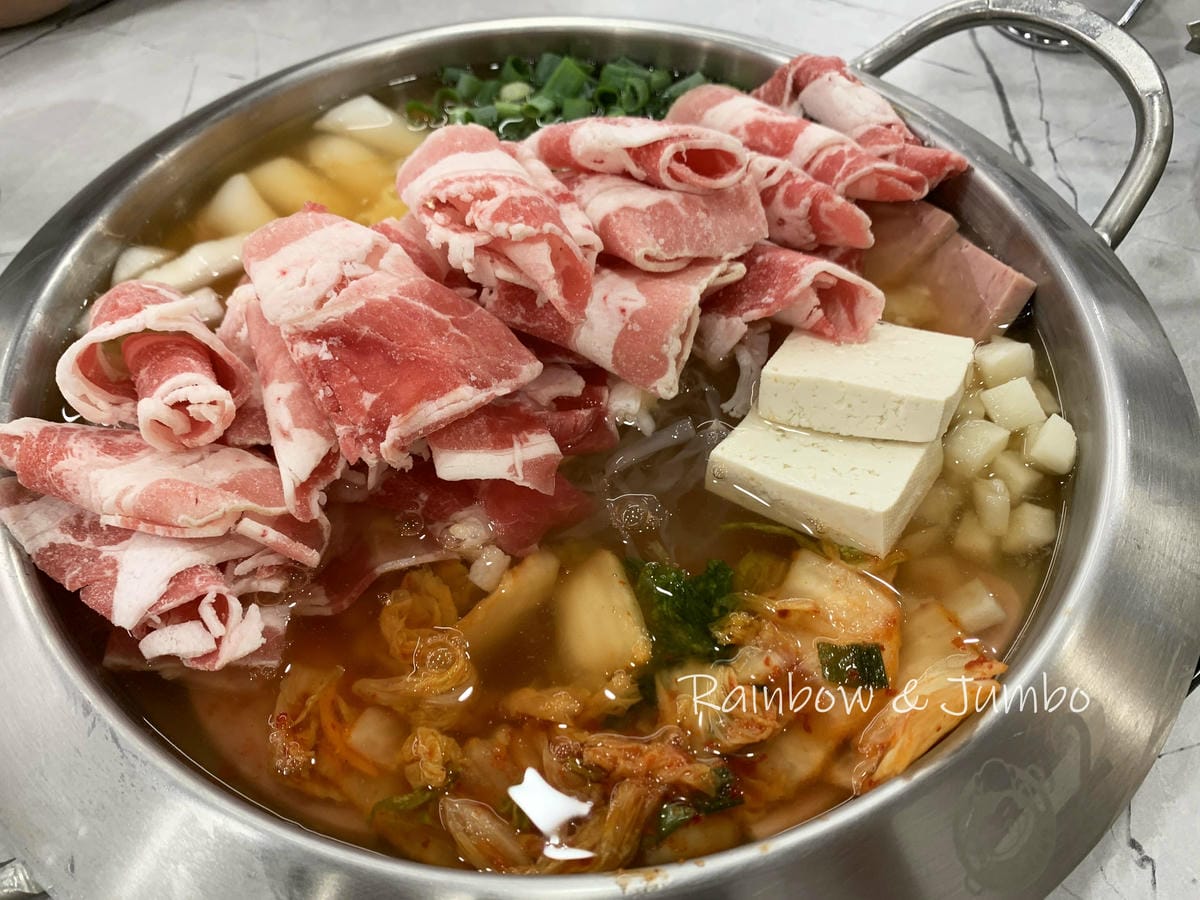 【不專業食記】台北中山|金剛部隊鍋|來自韓國釜山的部隊鍋,白 【不專業食記】台北中山|金剛部隊鍋|來自韓國釜山的部隊鍋,白