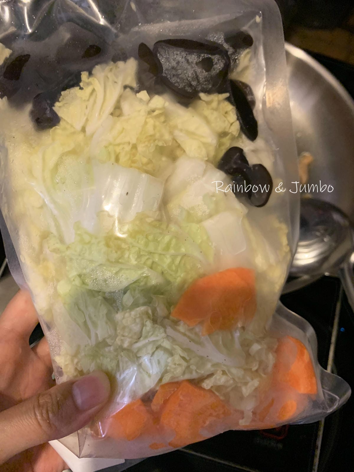 【不專業食記】超商開箱|全家Fami煮煮開箱|蛋酥滷白菜|古 【不專業食記】超商開箱|全家Fami煮煮開箱|蛋酥滷白菜|古