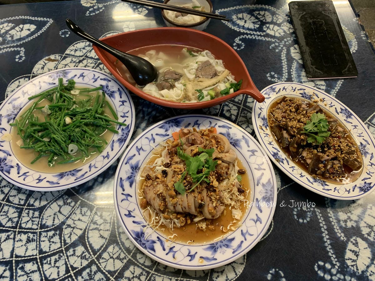 【不專業食記】桃園中壢｜雲南小館｜忠貞市場的滇緬餐館，體驗雲