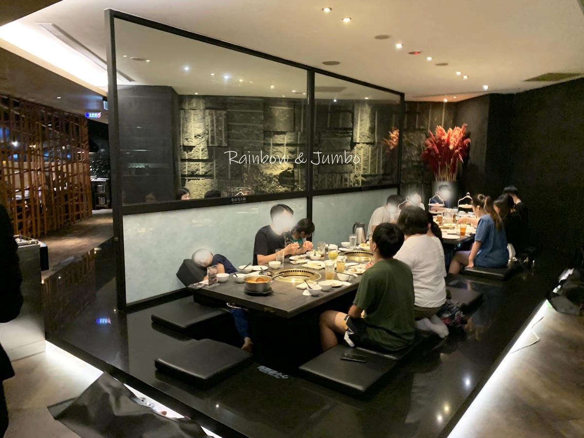 【不專業食記】台中西區|屋馬燒肉園邸店|台中必吃燒肉人氣名店 【不專業食記】台中西區|屋馬燒肉園邸店|台中必吃燒肉人氣名店