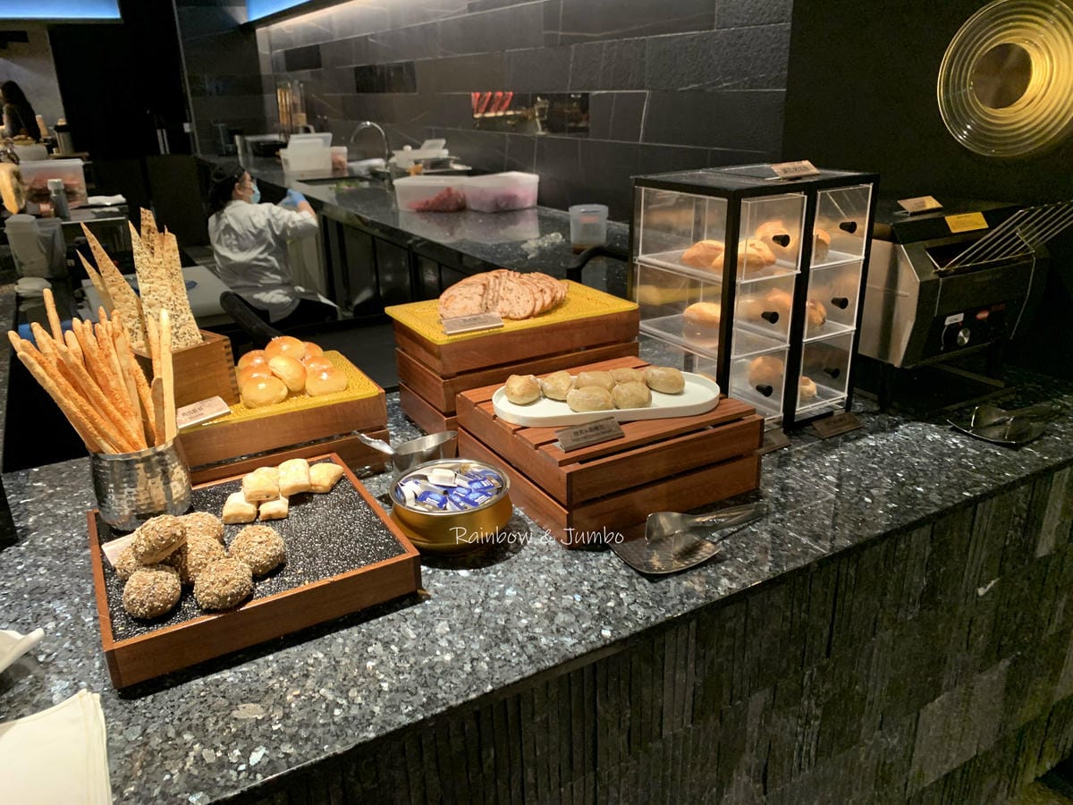【不專業食記】台北南港|島語自助餐廳|從午餐就開始喝!漢來集 【不專業食記】台北南港|島語自助餐廳|從午餐就開始喝!漢來集