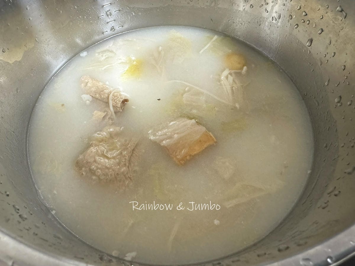 【不專業食記】全聯開箱|雙月酸菜雞白湯底|在家也能吃到熱門名 【不專業食記】全聯開箱|雙月酸菜雞白湯底|在家也能吃到熱門名