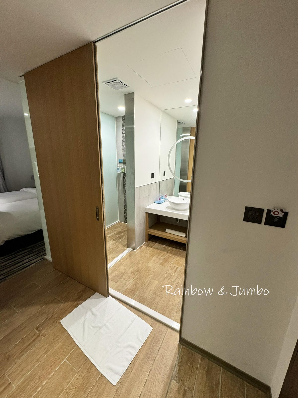 【台中中區｜台中住宿】台中鳳凰酒店｜無障礙友善空間，早餐有各