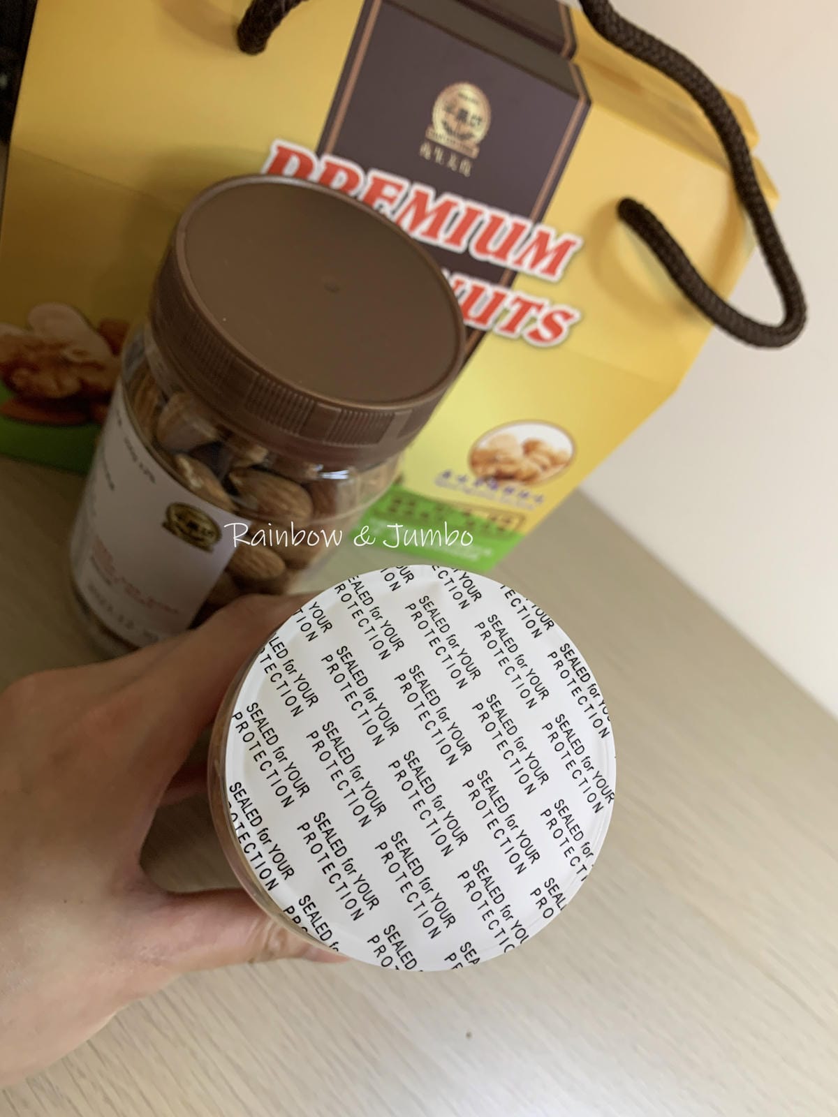 【不專業食記】禮盒開箱|千果坊堅果禮盒|送禮堅果選擇,低調的 【不專業食記】禮盒開箱|千果坊堅果禮盒|送禮堅果選擇,低調的