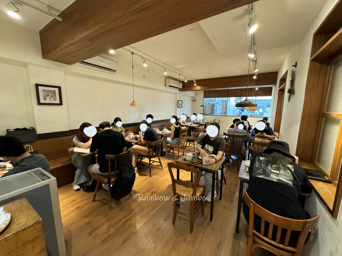 【不專業食記】台北中正|木白甜點咖啡店|近華山園區的人氣甜點 【不專業食記】台北中正|木白甜點咖啡店|近華山園區的人氣甜點