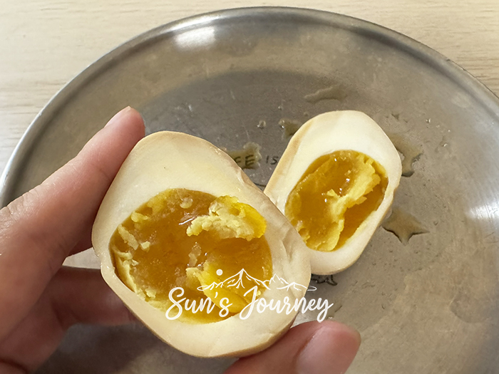 【不專業食記】網購開箱|笛笛家黑麻鴨滷味|台中高鐵站買的到的熱門團購滷味|台中伴手禮 - 第9張圖 【不專業食記】網購開箱|笛笛家黑麻鴨滷味|台中高鐵站買的到的熱門團購滷味|台中伴手禮