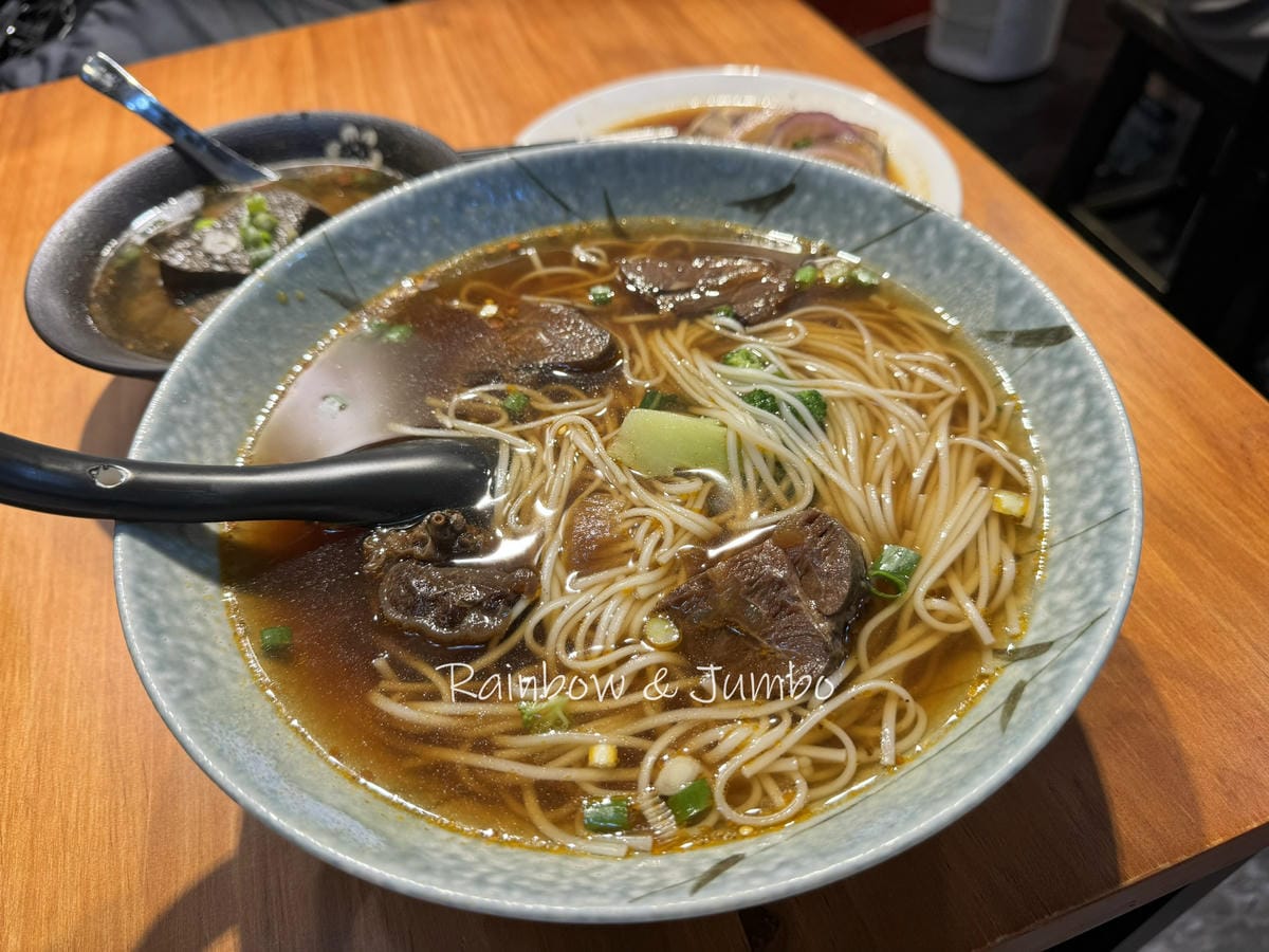 【不專業食記】苗栗後龍|癡辣|隱身鄉間小路上的個性牛肉麵店, 【不專業食記】苗栗後龍|癡辣|隱身鄉間小路上的個性牛肉麵店,