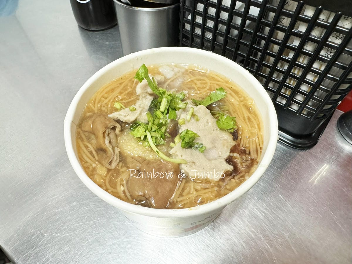 【不專業食記】台北中正|同心大腸蚵仔麵線|當地排隊人氣店,藏 【不專業食記】台北中正|同心大腸蚵仔麵線|當地排隊人氣店,藏