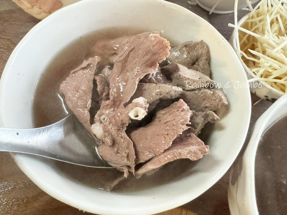 【不專業食記】台南中西區|六千泓佐土產牛肉|早起的人兒有牛肉 【不專業食記】台南中西區|六千泓佐土產牛肉|早起的人兒有牛肉