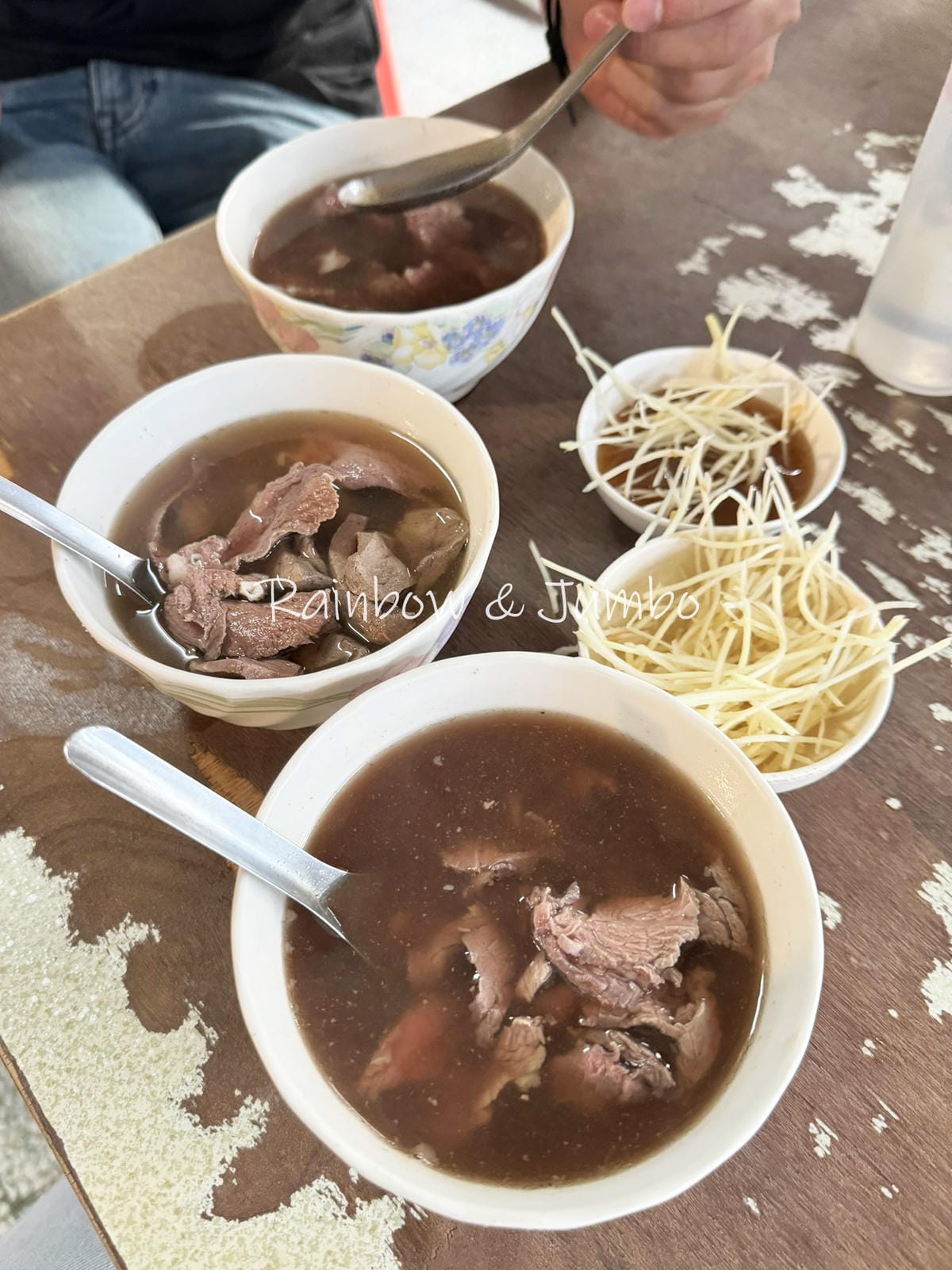 【不專業食記】台南中西區|六千泓佐土產牛肉|早起的人兒有牛肉 【不專業食記】台南中西區|六千泓佐土產牛肉|早起的人兒有牛肉