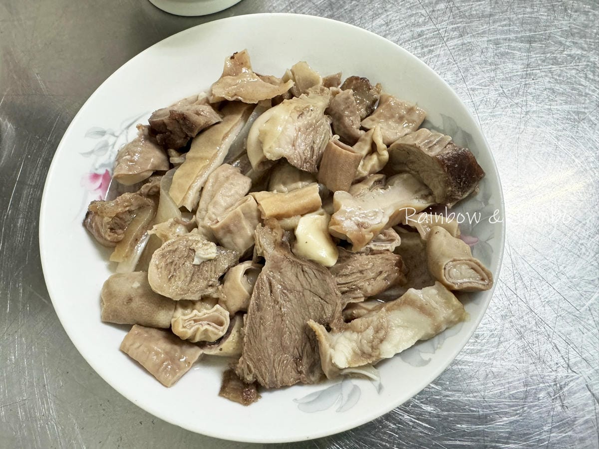 【不專業食記】嘉義溪口|溪口古早味豬血湯|美味的黑白切擄獲當 【不專業食記】嘉義溪口|溪口古早味豬血湯|美味的黑白切擄獲當