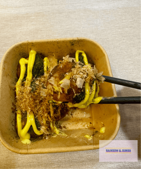 【不專業食記】新北三重|八爪屋章魚燒| 現烤章魚燒與綜合麵線 【不專業食記】新北三重|八爪屋章魚燒| 現烤章魚燒與綜合麵線