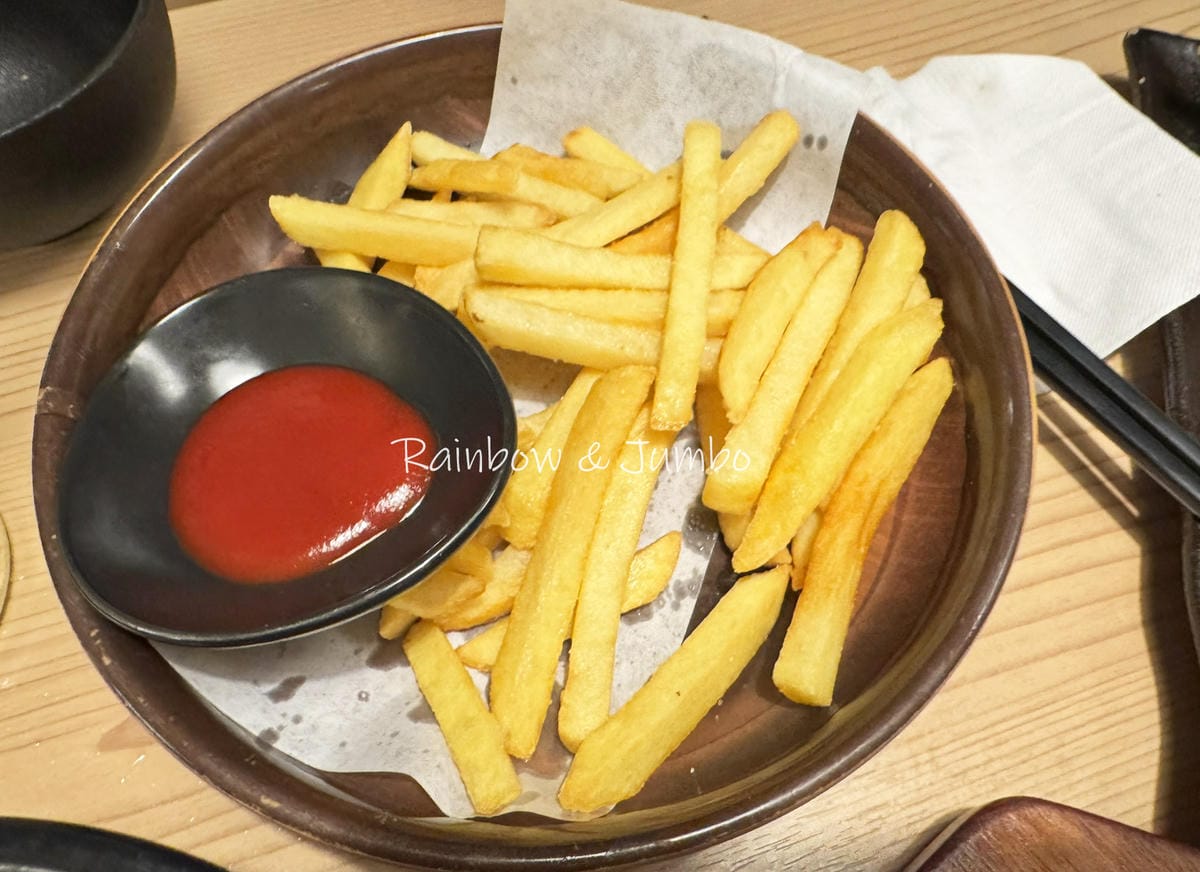 【不專業食記】台北中山|鳥貴族(新光三越台北南西店)|日本平 【不專業食記】台北中山|鳥貴族(新光三越台北南西店)|日本平