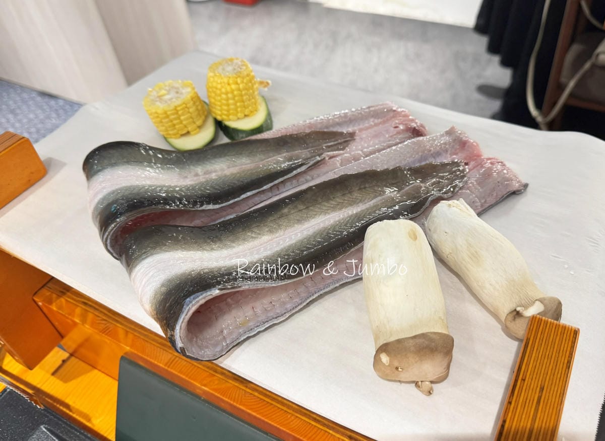 【不專業食記】台北中山|風川鰻魚|韓國弘大來的韓式烤鰻魚,專 【不專業食記】台北中山|風川鰻魚|韓國弘大來的韓式烤鰻魚,專